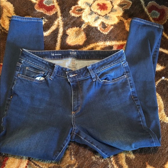 a.n.a Denim - a.n.a Blue Stretch Jeggings - Slim High-Rise